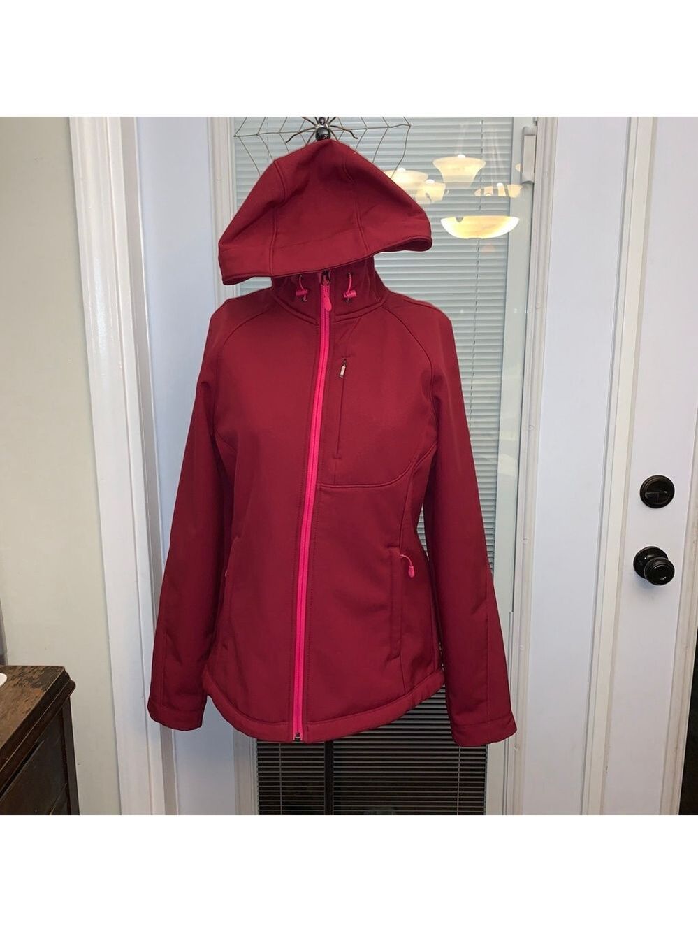 Women's Kirkland Red & Pink Hooded Softshell Jacket M